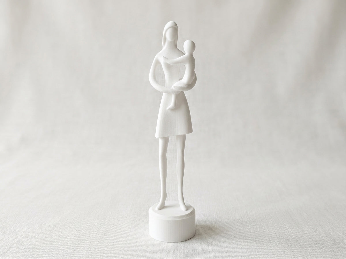 Statuetta Mamma con Bambino Personalizzata | Regalo per la Mamma | Idea Regalo Festa della Mamma | Decorazione Moderna Stampata in 3D