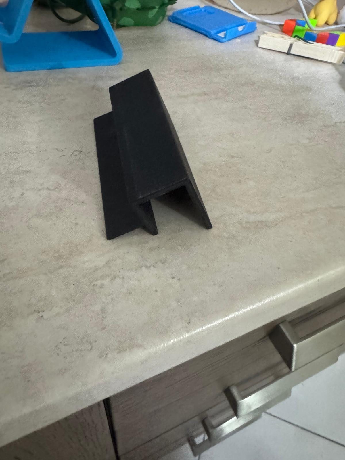 Fermo Anta Cucina Universale – Blocca Apertura Senza Fori (Stampa 3D)
