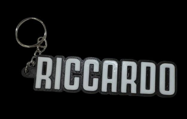 Portachiavi Nome Personalizzato Stile Calcio – Colori Squadra + Numero (PLA)